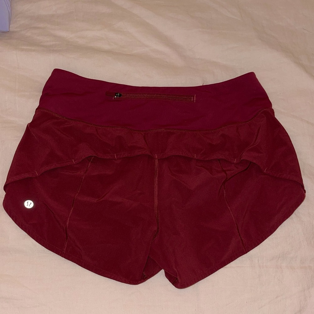 Lululemon shorts 4K’